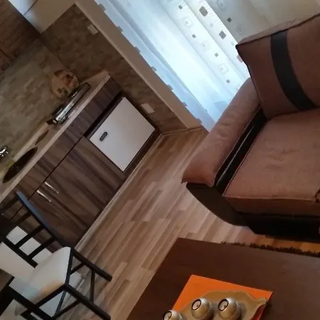45 Apartament *