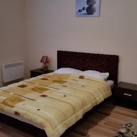 45 Apartament